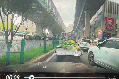 【今日爆笑动态图】我觉得我还能努力一下！图片