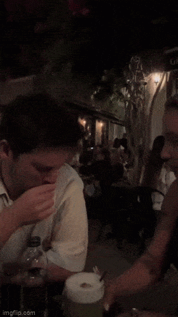 【今日爆笑动态图】美女真会玩